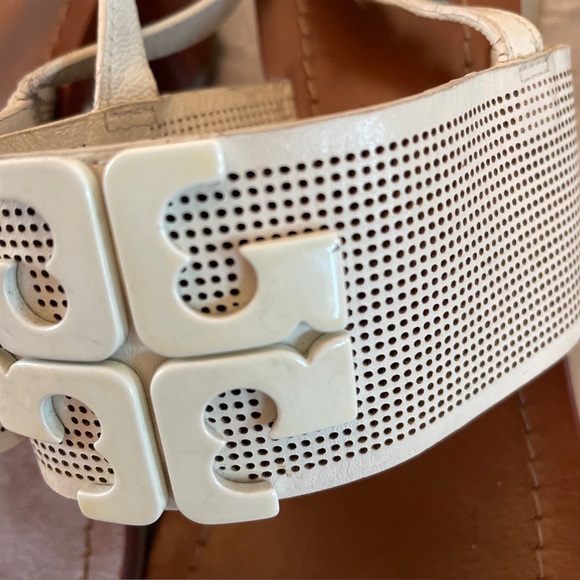 Tory Burch Lowell 2 Ivory Perforated Leather Logo Sandal 2" Heels Size 9.5 - Picture 5 of 15
